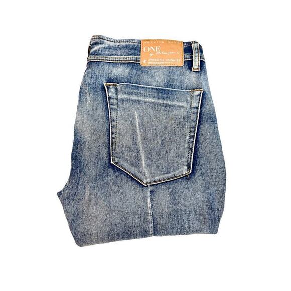 One Awesome Skinnies Super Low Waist Short Rise Ripped Denim Jeans Size 28 - Picture 1 of 10